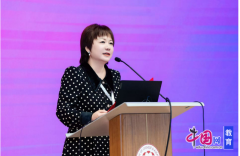 ”正在数智浪前的当下